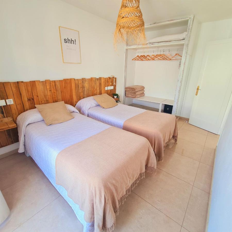 Tabbu Ibiza Apartments Playa d'en Bossa Exterior foto