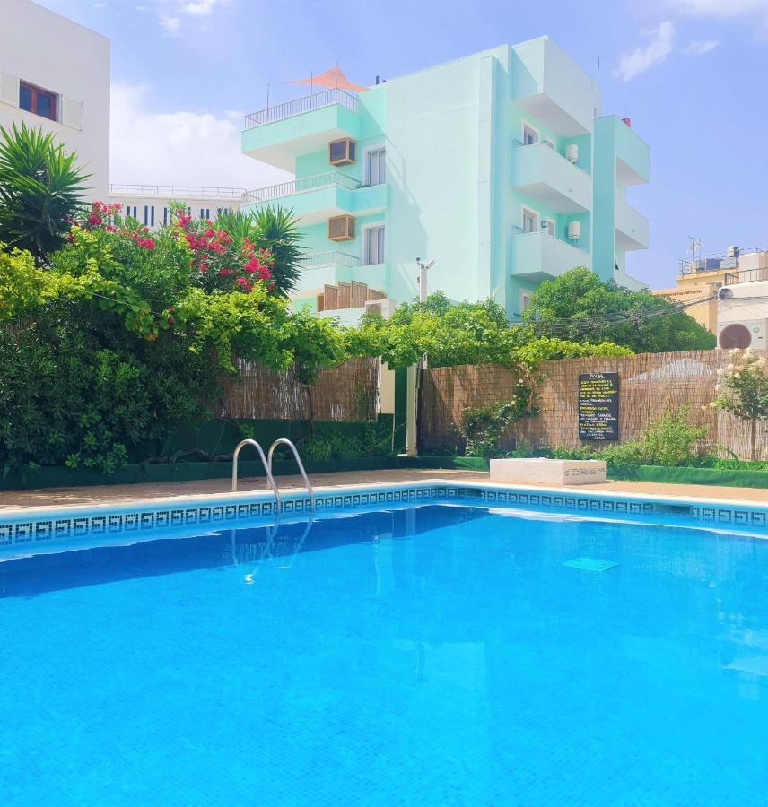 Tabbu Ibiza Apartments Playa d'en Bossa Exterior foto